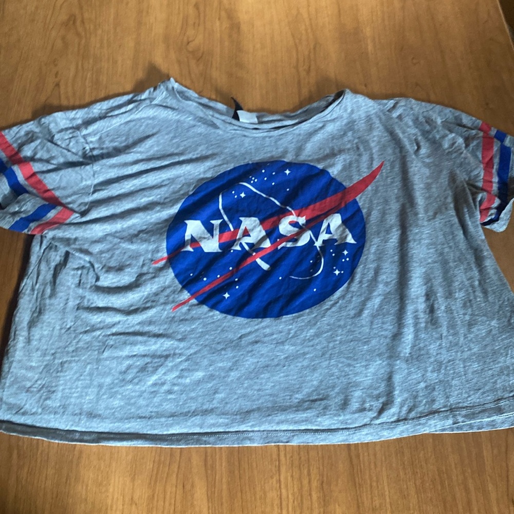 H&M crop t shirt